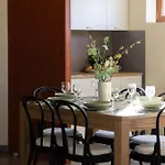 Przestronny Dom Z 3 Sypialniami W Doskonalej Lokalizacji W Poblizu Lotniska By Renters