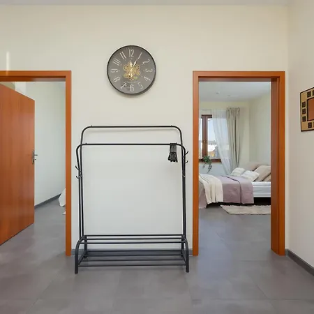 Przestronny Dom Z 3 Sypialniami W Doskonalej Lokalizacji W Poblizu Lotniska By Renters * Warschau