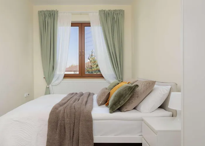 Casa vacanze Przestronny Dom Z 3 Sypialniami W Doskonalej Lokalizacji W Poblizu Lotniska By Noclegi Renters