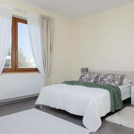 Przestronny Dom Z 3 Sypialniami W Doskonalej Lokalizacji W Poblizu Lotniska By Renters Prázdninový dům *
