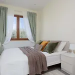 Сasa de vacaciones Przestronny Dom Z 3 Sypialniami W Doskonalej Lokalizacji W Poblizu Lotniska By Renters *