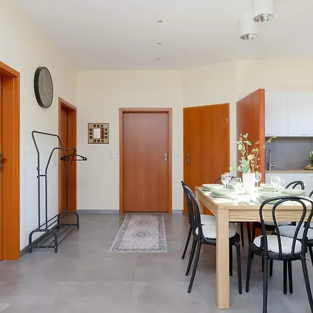Przestronny Dom Z 3 Sypialniami W Doskonalej Lokalizacji W Poblizu Lotniska By Renters 度假居 *