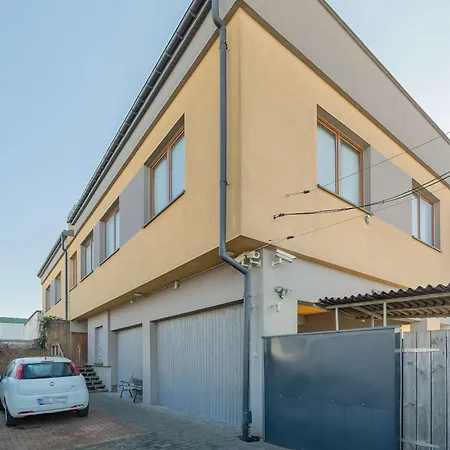 Сasa de vacaciones Przestronny Dom Z 3 Sypialniami W Doskonalej Lokalizacji W Poblizu Lotniska By Renters